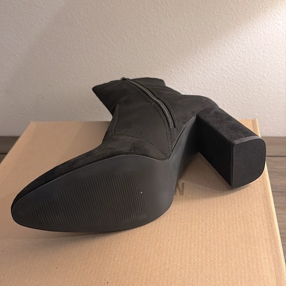 NIB [Steve Madden] Sora High Ankle Block Heel Boots Black Suede Women's Sz 11 - Picture 9 of 14